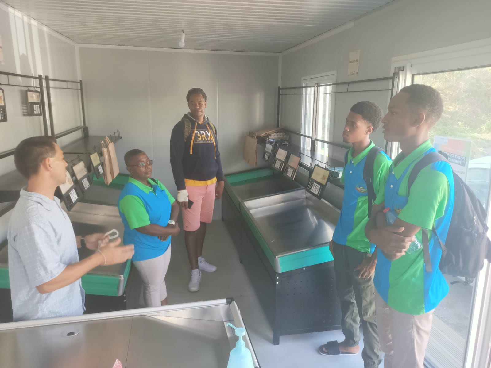 Touring agricultural facilities in Reunion