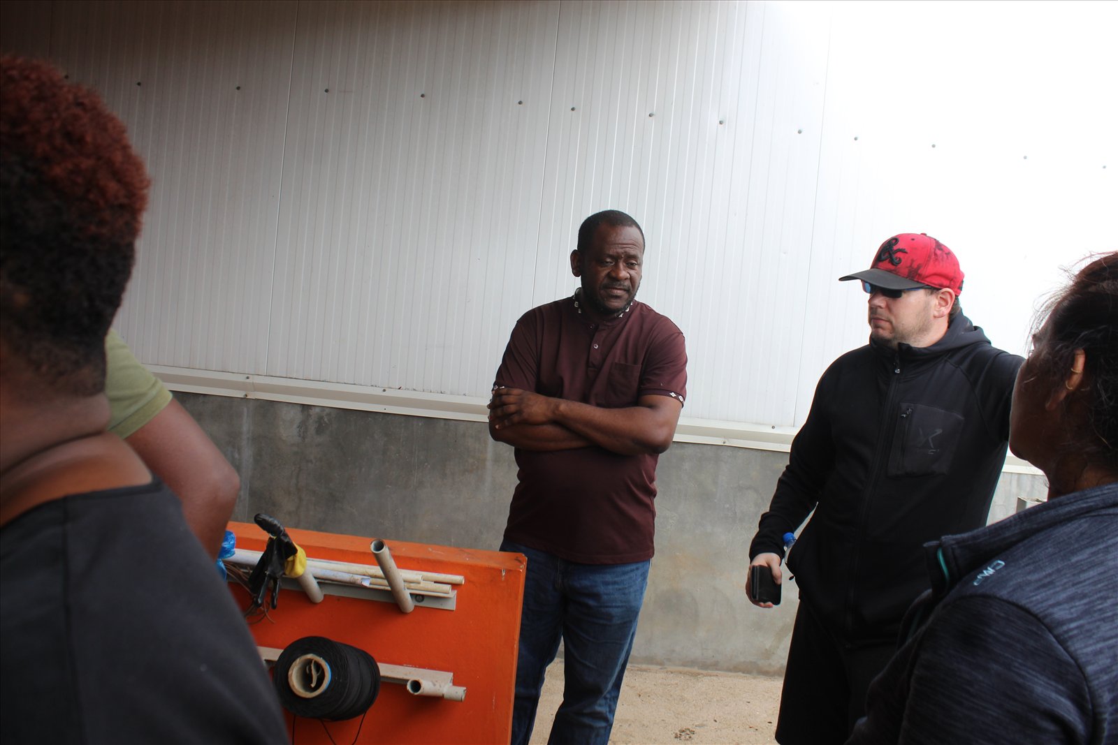 Dr Barry Nourice, Director of SIAH, leading a discussion during the farm visit
