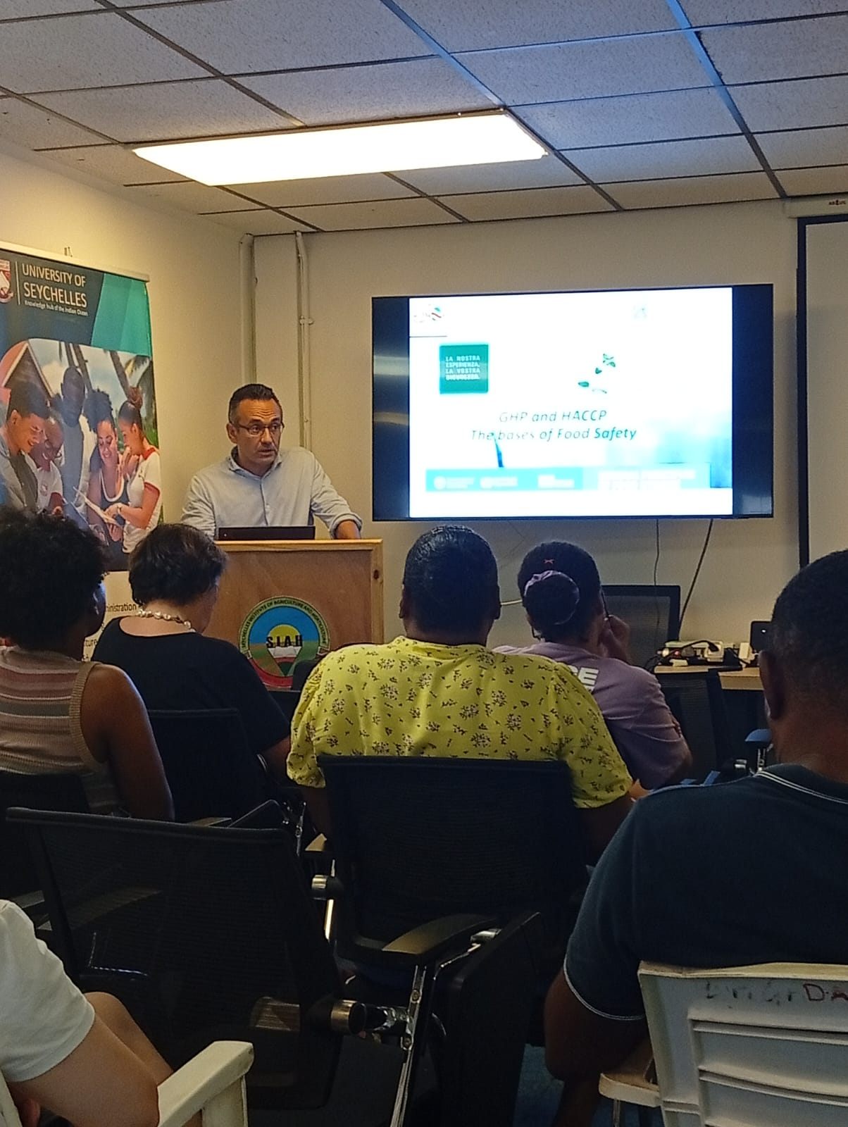 Presentation on good hygiene practices and HACCP food safety principles