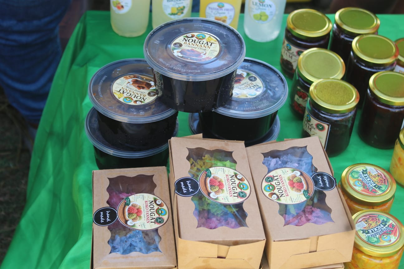 SIAH product table with nougat, jams and juices