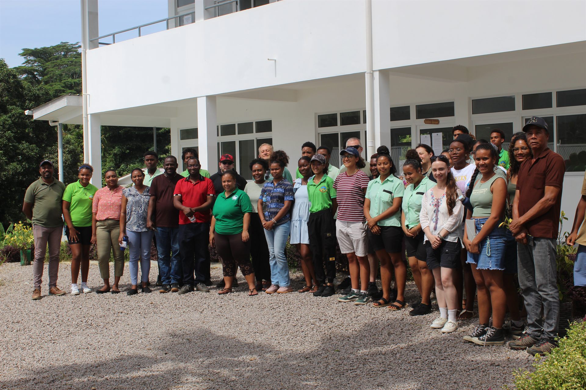Students from SIAH and the University of Seychelles, SIAH staff and GreenTraINT partners at the SIAH campus on 16 July 2026